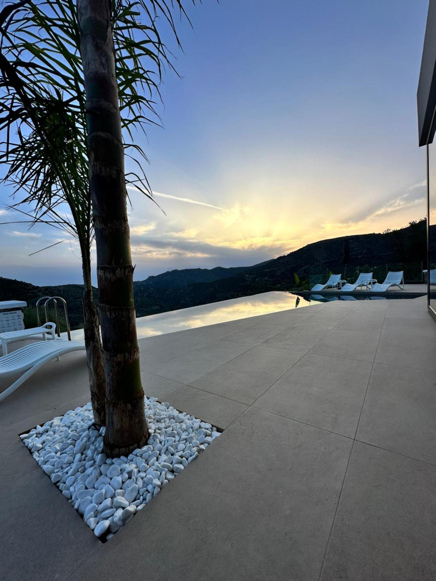 Anasa Villa
